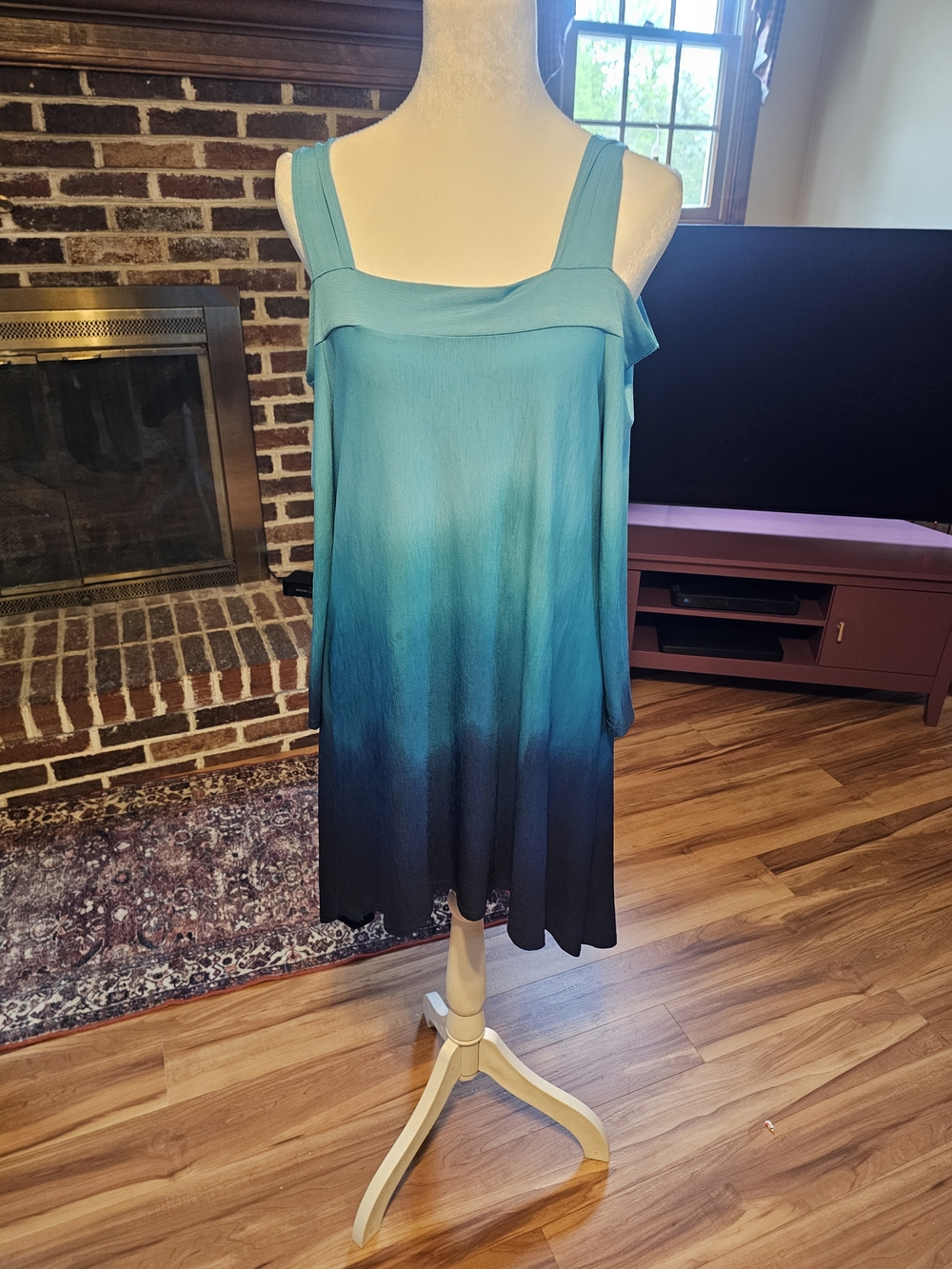 Clara Sun Woo Teal to Black Ombre Cold-Shoulder Tank